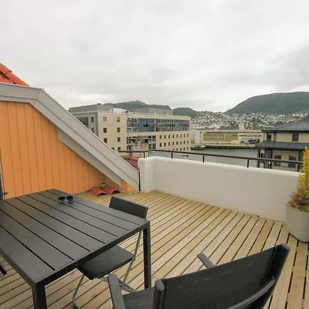 Modern_dark_apartment Bergen